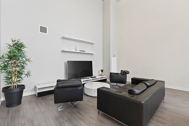 For Lease - 1940 Ironstone Drive Unit# 1110, Burlington, Ontario - Photo 1