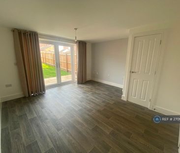 2 bedroom terraced house to rent - Photo 1