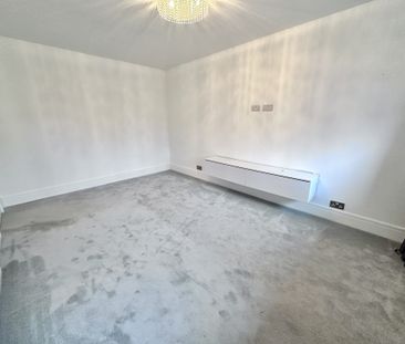 Winchester Way, Doncaster, Scawsby - Photo 3