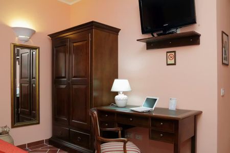 Via Cincinnato, Rome, Lazio 00175 - Photo 3