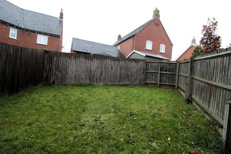 2 bedroom maisonette to rent - Photo 4