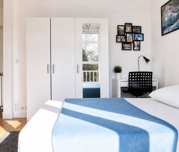 Spacieux appartement situé dans un quartier résidentiel - Photo 3