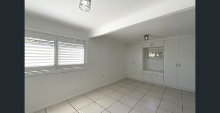 Surprise coastal package with coastal and golf course fairway views - Photo 4