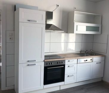 MG Bettrath! 2 Zimmer Wohnung mit Dachterrasse plus Einbauküche zu ... - Foto 1