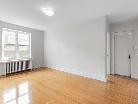 For Lease - 8 Mallory Gardens Unit# 45, Toronto, Ontario - Photo 2
