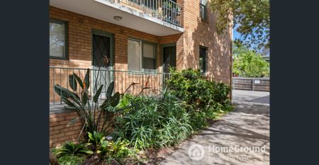 Renovated Hawthorn Apartment Offering Style and Convenience - Photo 4