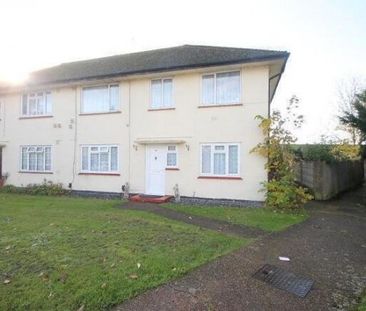 Selwood Gardens, Stanwell, Middlesex,TW19 - Photo 2