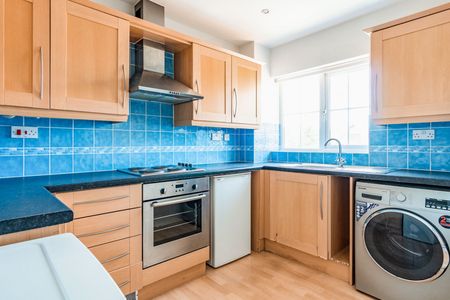 2 bedroom apartment to rent Walker Place, Hamble, Southampton, SO31 - Photo 5