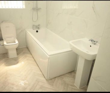 3 Bed Terraced House, Abbeydale Road, S7 - Photo 4