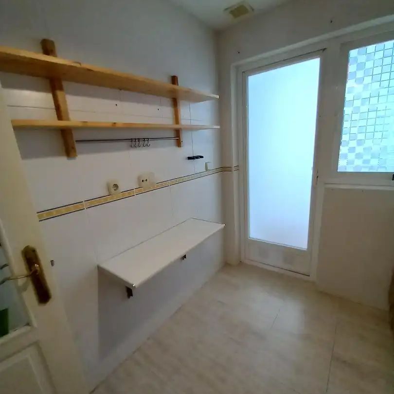 Piso de alquiler en Calle Georges Bizet, La Princesa - Photo 1