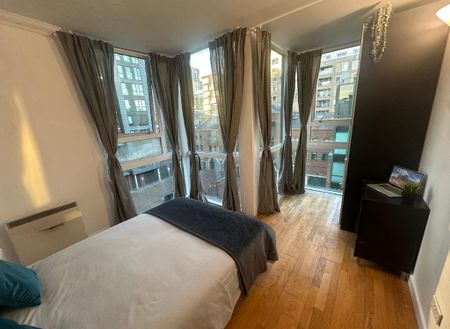 4 bedroom flat share to rent - Photo 3