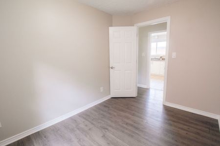 89 Clarendon Ave, Hamilton - 3 Bedroom Main Unit - Photo 5