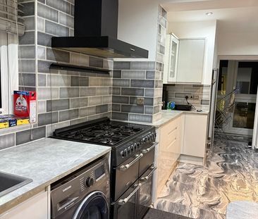 Room in a Shared House, Wetherby Road, LS17 - Photo 6