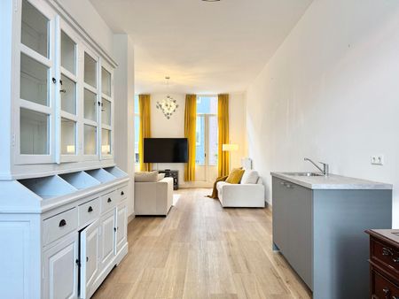 Huis te huur: Pieter Cornelisz. Hooftstraat 147 1071 BT Amsterdam - Photo 2