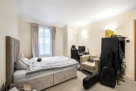 Belvedere Road, London, SE1 7GF - Photo 2