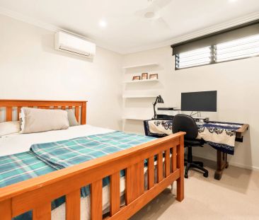 Coastal Sophistication in an Exclusive Boutique Complex - Photo 3