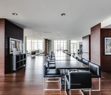 Vu Condos and Lofts - Photo 1