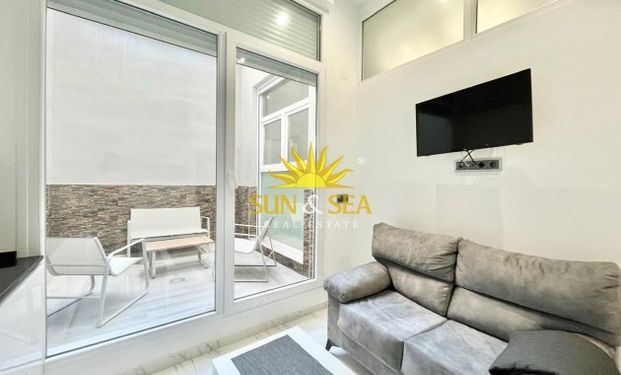 1 BEDROOM HOLIDAY APARTMENT - TORREVIEJA - Photo 1