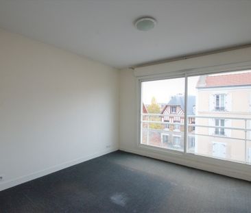 Location Appartement 4 pièces 123m² - Photo 3