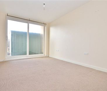Wooldridge Close, Feltham, Middlesex, TW14 8BH - Photo 5