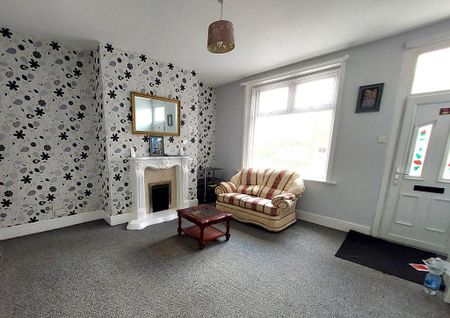 3 bedroom terraced house to rent - Photo 5