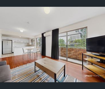 Furnished Inner-City Living - Photo 3
