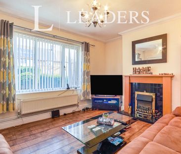 3 bedroom house to rent Hilcot Drive, Nottingham, NG8 - Photo 2