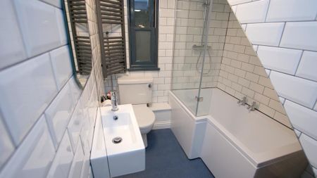 1 bedroom flat to rent - Photo 3