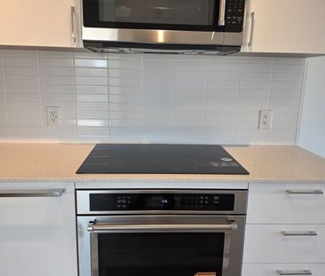 For Lease - 3250 Carding Mill Trail Unit# 211, Oakville, Ontario - Photo 1