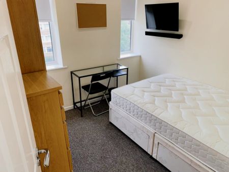 3 Bedroom House - Photo 5