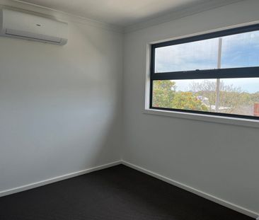 2A Heather Street, Hamlyn Heights, Vic 3215 - Photo 6