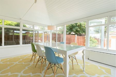 4 Bed Semi-Detached House, Montgomerie Mews, SE23 - Photo 4