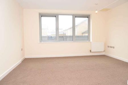 Defence Close, West Thamesmead, SE28 - Photo 4