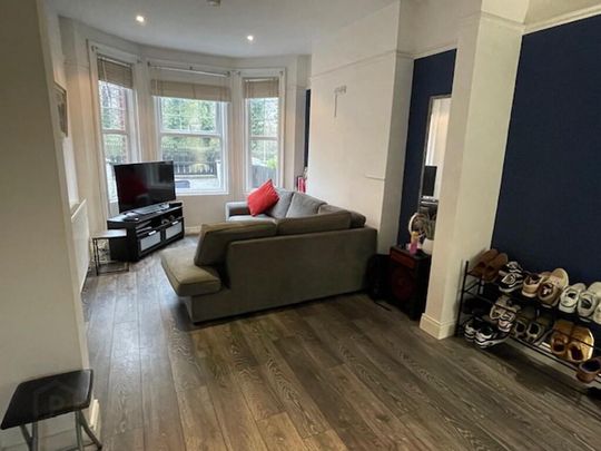 228 Ravenhill Road, Belfast, BT6 8EF - Photo 1
