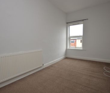 2 Bedroom Terraced House - Photo 5