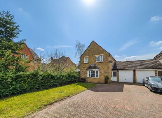 Spruce Avenue, CM6, Dunmow - Photo 1