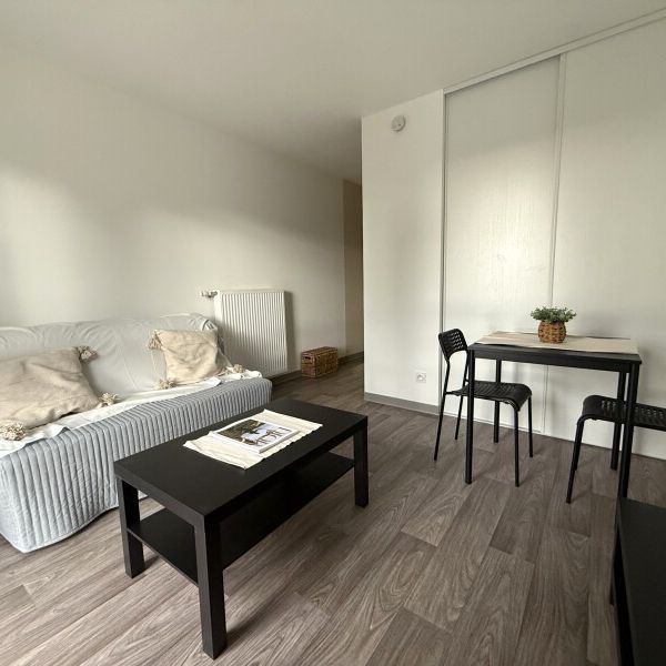 Location Appartement 1 pièce 19m² FRANQUEVILLE ST PIERRE 76520 - Photo 1