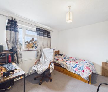 3 bedroom House in Manners Road, Reading - Photo 4