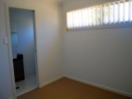 5 Miner Lane, 4740, Andergrove Qld - Photo 2