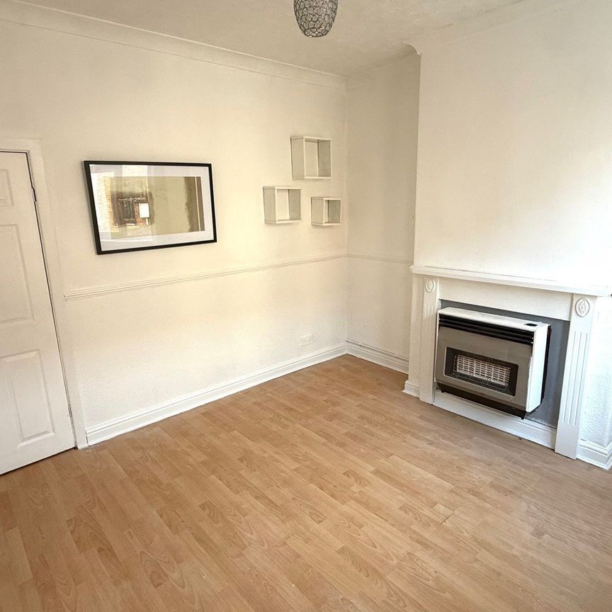 Gosling Gate Road, Rotherham, Goldthorpe - Photo 1