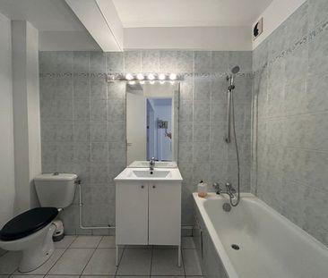 Location Appartement 3 pièces 47m² - Photo 2