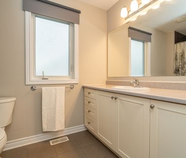 For Lease - 3545 Woodroffe Avenue, Barrhaven, Ontario - Photo 2