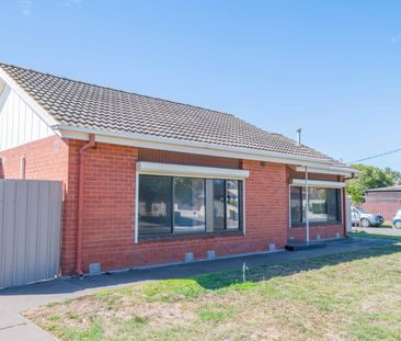 10 Riverina Street, Largs North SA 5016 - House For Rent | Domain - Photo 5