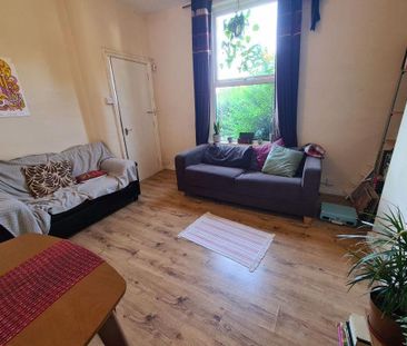 2 bedroom house to rent - Photo 1