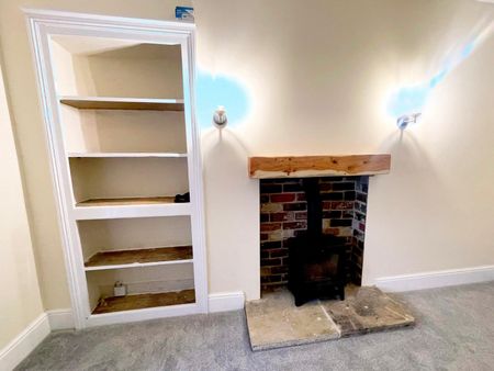 3 bedroom detached house to rent - Photo 3