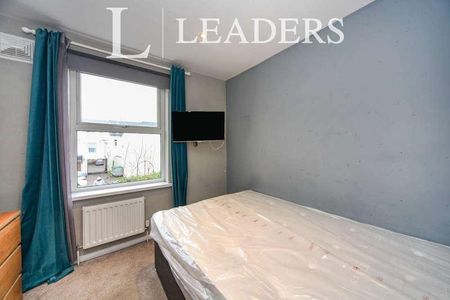 Liverpool Road - Town Centre - Room In Shared House, LU1 - Photo 5