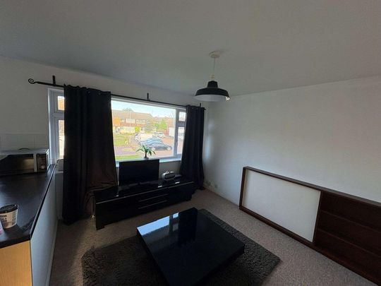 2 bedroom maisonette to rent - Photo 1