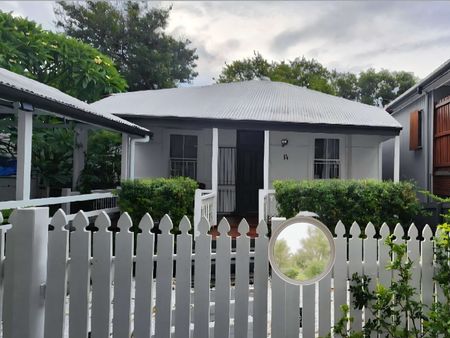 East Brisbane - Photo 4