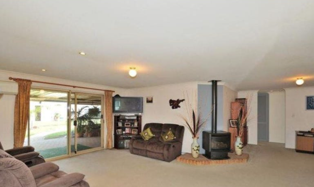 Easy Living in Prime Port Kennedy & Near Warnbro Fair! Enjoy the Relaxed Coastal Lifestyle! - Photo 1