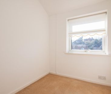 3 bedroom end of terrace house to rent - Photo 6